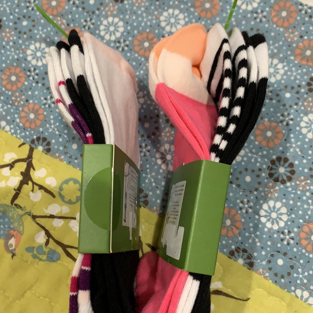 Kate Spade sock 6 pairs - Picture 4 of 4